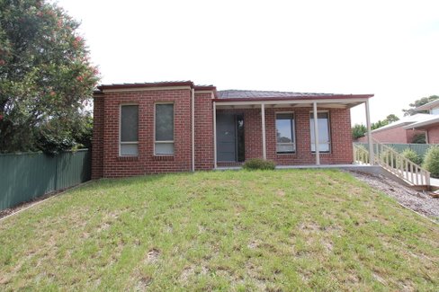 1/6 Sainsbury Court, MOUNT CLEAR VIC 3350