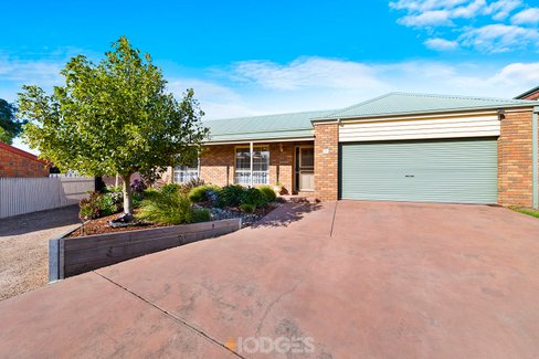 16 Scarlett Grove Lara 3212