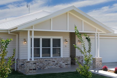 16 Sea Eagle Avenue, TAMWORTH NSW 2340