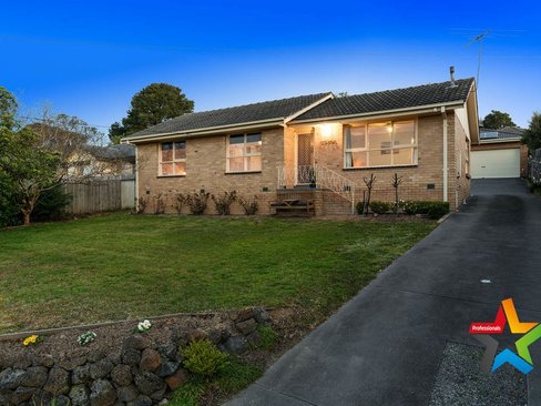 16 Sheldon Avenue Mooroolbark 3138