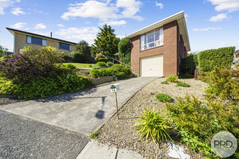 16 Shirley Boulevard, LENAH VALLEY TAS 7008