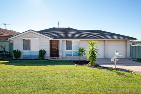 16 Somerset Drive, THORNTON NSW 2322