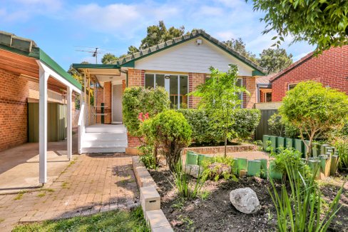 16 Stanthorpe Drive, KANAHOOKA NSW 2530