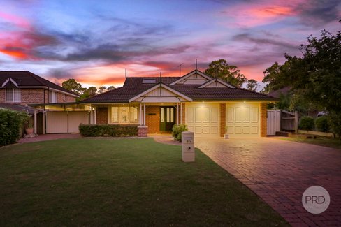 16 The Avenue, GLENMORE PARK NSW 2745