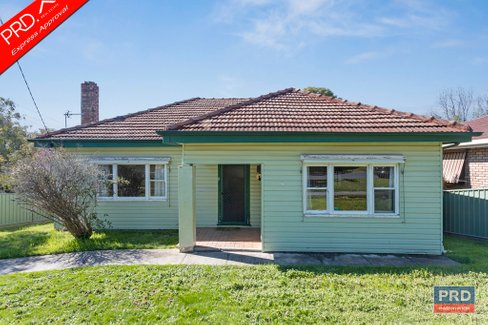 16 Thomas Street, IRONBARK VIC 3550