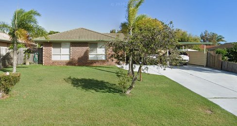 16 Tristania Crescent, URANGAN QLD 4655