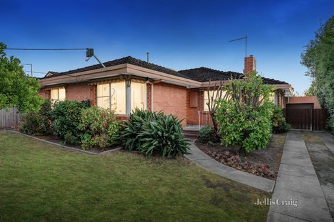 16 Tristania Street Doncaster East 3109