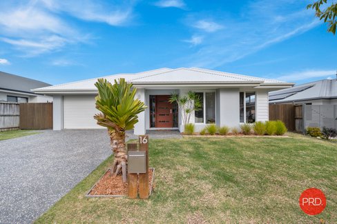 16 Watergum Close, SAPPHIRE BEACH NSW 2450