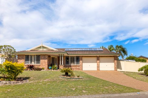 16 Yachtsman Crescent, SALAMANDER BAY NSW 2317