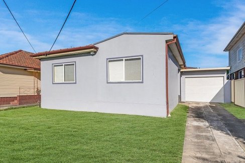 16 Yeo Street, YAGOONA NSW 2199