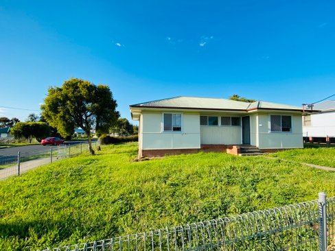 160 Robert Street, TAMWORTH NSW 2340