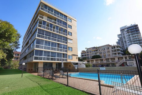 16/18 Queen Street, SOUTHPORT QLD 4215