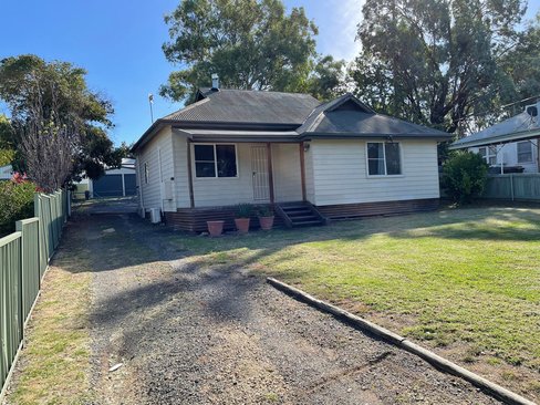 162 Hawker Street, QUIRINDI NSW 2343