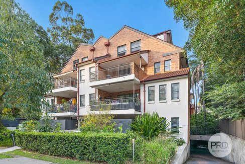 16/28-32 Carrington Avenue, HURSTVILLE NSW 2220