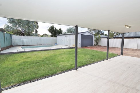 163 Benowa Road, ASHMORE QLD 4214