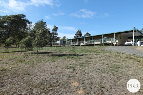 163 Moss Avenue, MOUNT HELEN VIC 3350