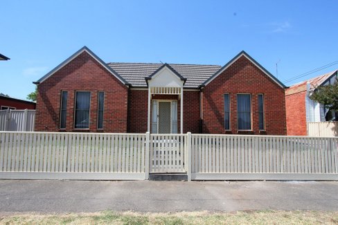 1/632 Doveton Street North, SOLDIERS HILL VIC 3350