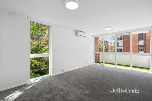 16/4 Gordon Grove South Yarra 3141