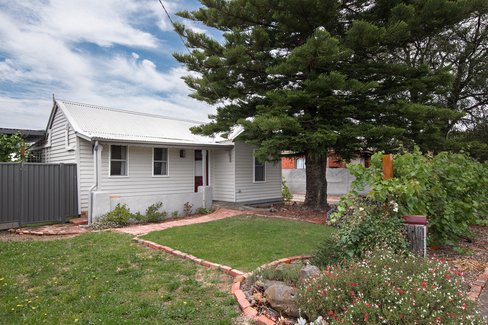 164 Walker Street, SEBASTOPOL