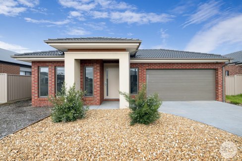 165 Majestic Way, WINTER VALLEY VIC 3358