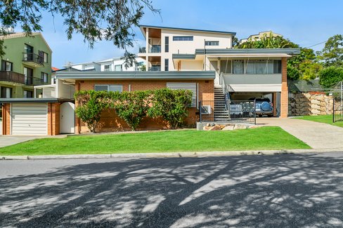 1/65 Stapylton Street, COOLANGATTA QLD 4225