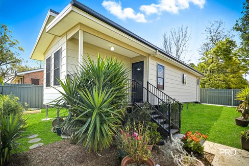 166A Burns Rd, Springwood