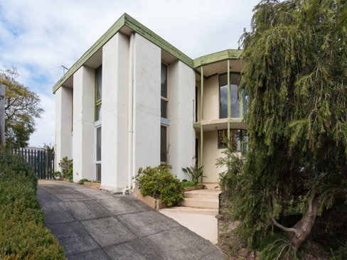 168 Hayrick Lane Mooroolbark 3138