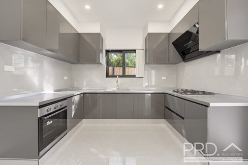 16A Barnards Avenue, HURSTVILLE NSW 2220