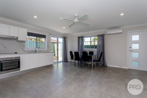 16A Henry Lawson Avenue, WERRINGTON COUNTY NSW 2747