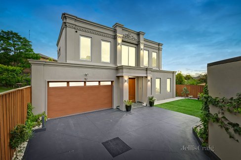 16a Yarraleen Place Bulleen 3105