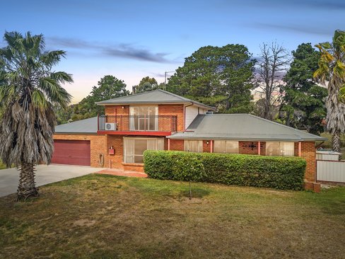 17 Airey Street, HUNTLY