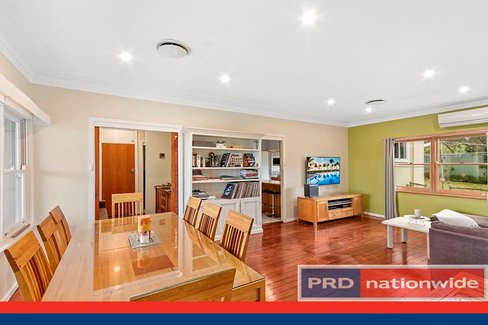 17 Allwood Crescent, LUGARNO NSW 2210
