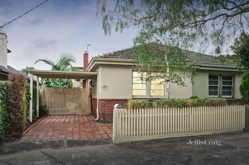 17 Arkle Street Prahran 3181