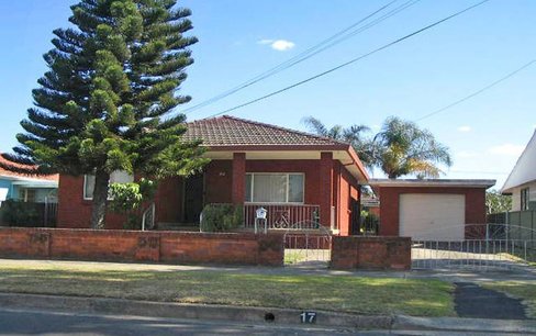 17 Bradshaw Avenue, MOOREBANK NSW 2170