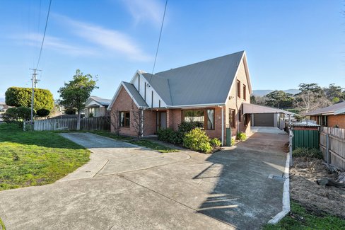 17 Cadbury Road, CLAREMONT TAS 7011