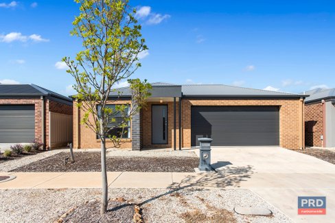 17 Carrington Close, WHITE HILLS VIC 3550