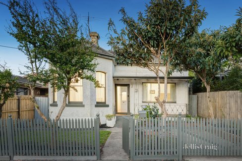 17 Clive Road Hawthorn East 3123