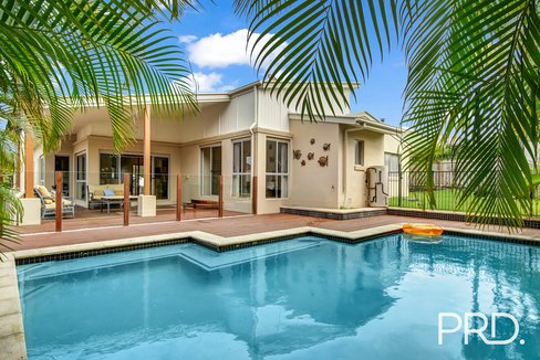 17 COLE Street, REDLAND BAY QLD 4165