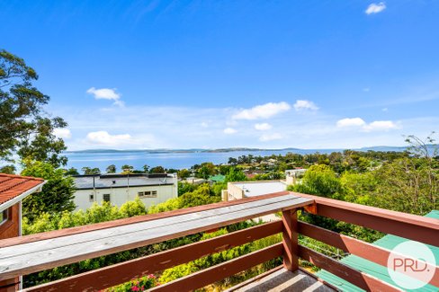 17 Coolamon Road, TAROONA TAS 7053