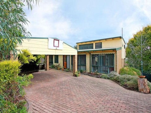 17 Edward Road Chirnside Park 3116