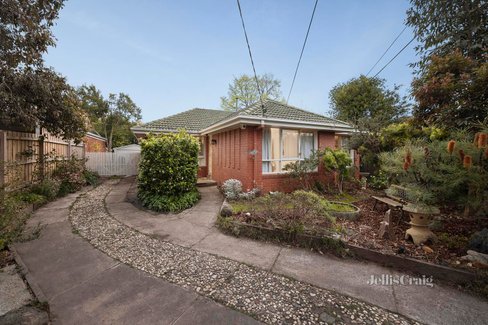 17 Fairbank Avenue Heathmont 3135