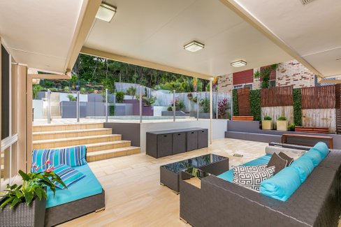 17 Foxhill Court, CARRARA QLD 4211