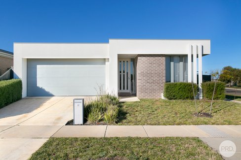 17 Gitsham Street, LUCAS VIC 3350