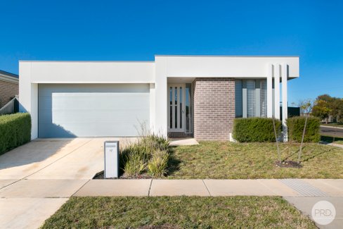 17 Gitsham Street, LUCAS VIC 3350