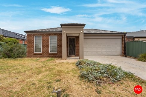 17 Gladeville Drive, EAGLEHAWK VIC 3556