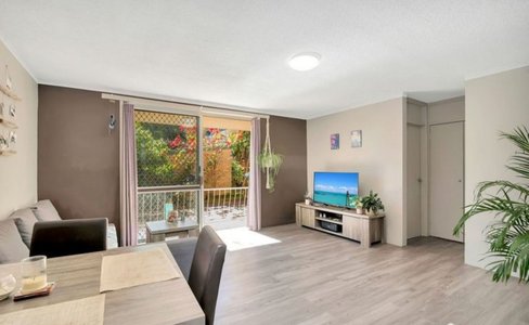 1/7 Hayle Street, Burleigh Heads QLD 4220