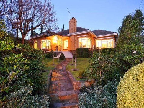 17 High Road Camberwell 3124
