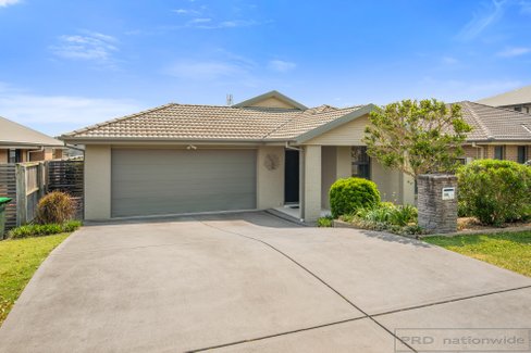 17 James Leslie Drive, GILLIESTON HEIGHTS NSW 2321