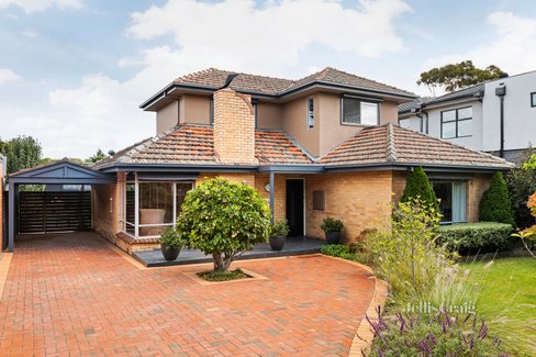 17 Katoomba Street Hampton East 3188