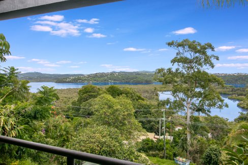 17 Lakeview Parade, TWEED HEADS SOUTH NSW 2486